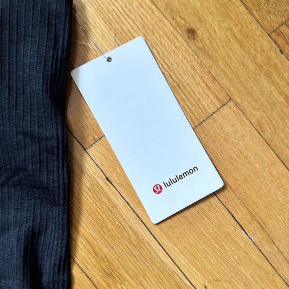 Lululemon Ebb to Street Tank Top Size 4 Black Racerback - Picture 7 of 9